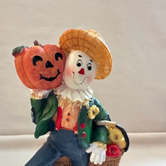 Scarecrow Figurine - Picture 5 of 8